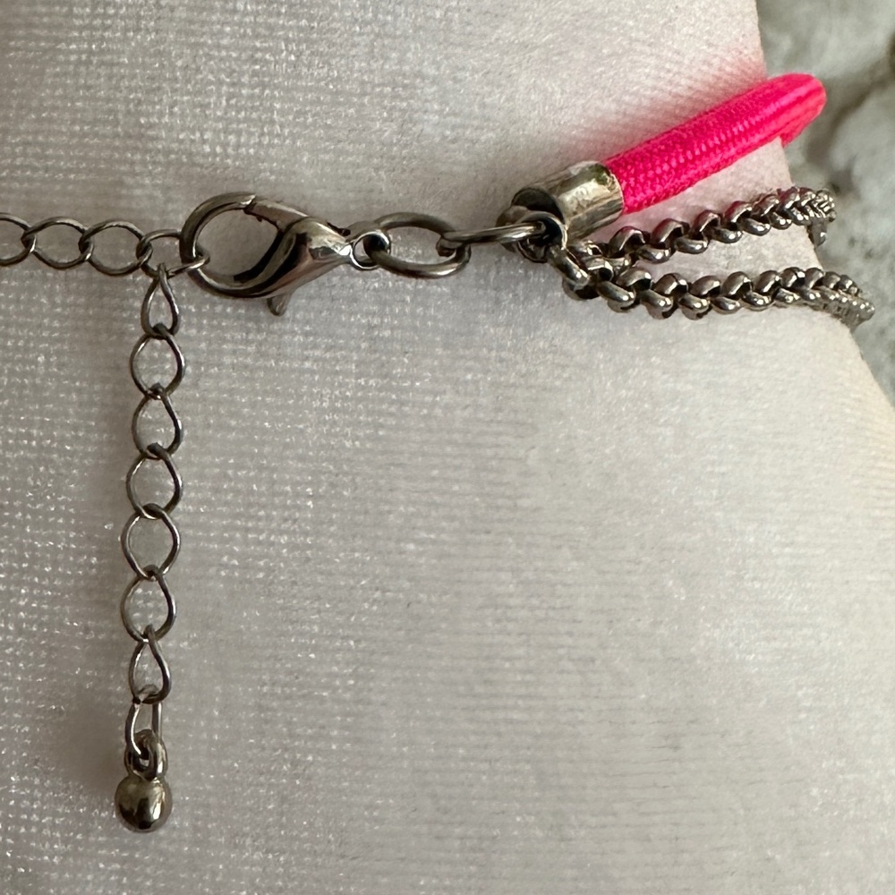 80's Retro Inspired Layered Necklace - Picture 7 of 7